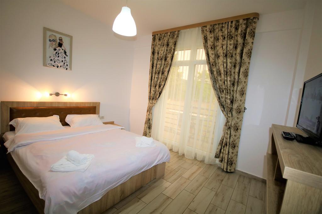 Hotel Aby Sunrise Orşova Exterior foto